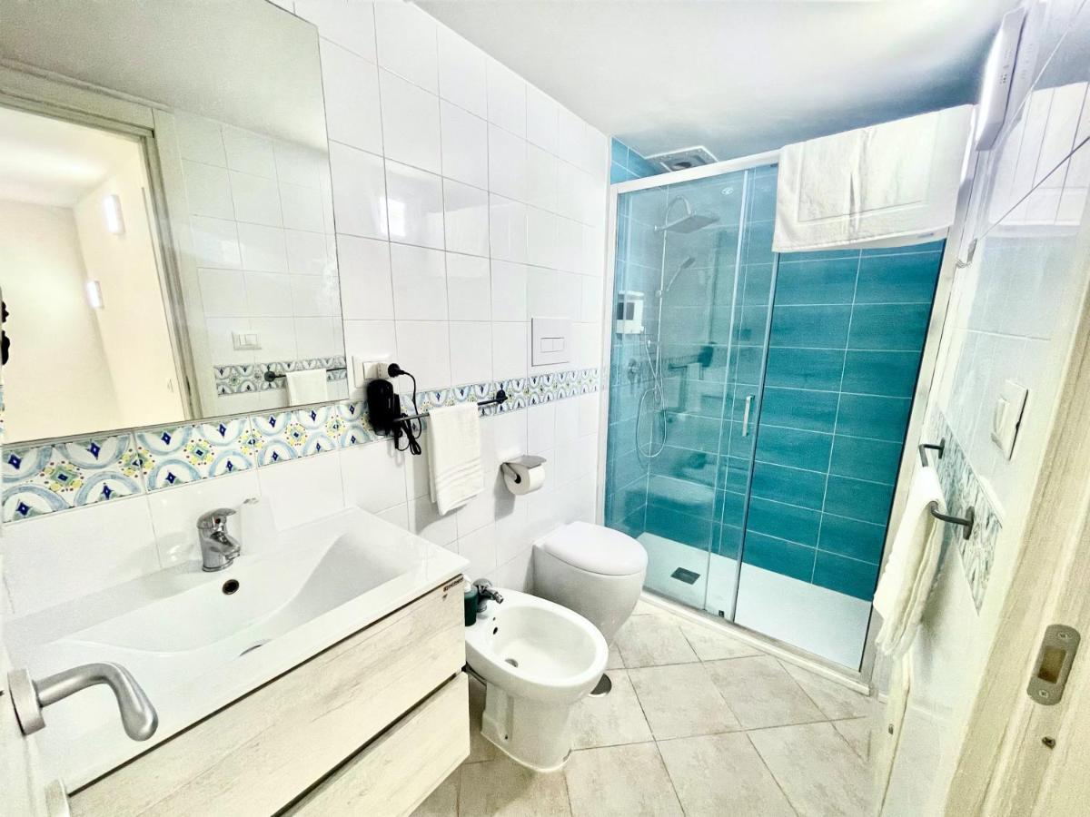 House Relax Apartment Centro Di Napoli Buitenkant foto